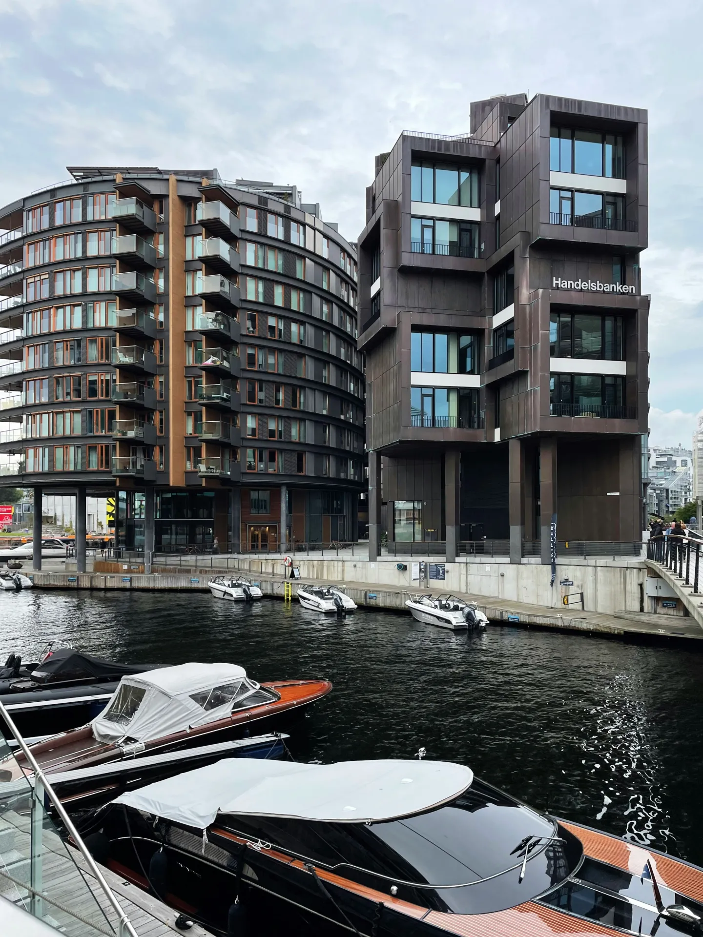 Street life and cafés in Oslo